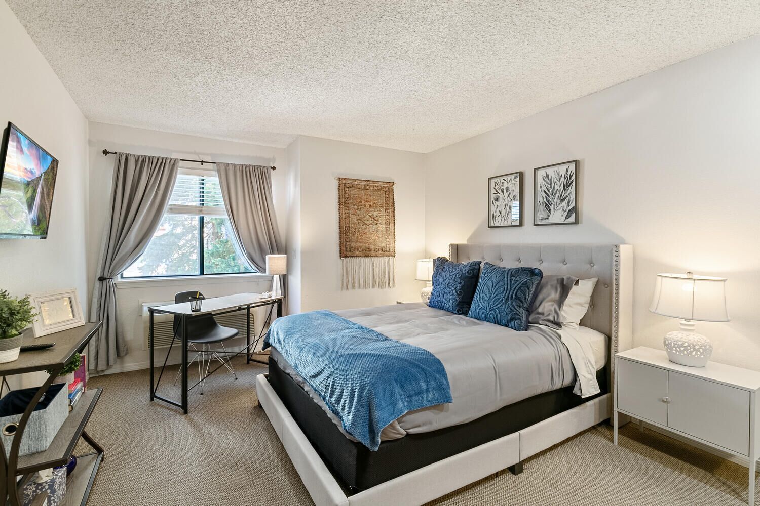 New! Denver Tech Center - Walk to Parks and Light Rail - Fitness Center/Pool