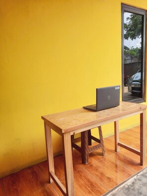 Reception - OYO 93021 Kost Dison (Bekasi)