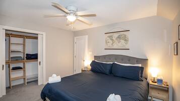 3 habitaciones, escritorio, tabla de planchar con plancha y wifi gratis