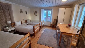 House - LantLiv I Österjörn AB (Jörn)