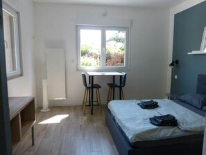 1 Schlafzimmer, Schreibtisch, kostenloses WLAN, Bettwäsche