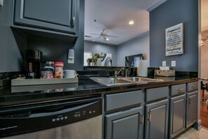 Fridge, microwave, oven, stovetop - Welcome to Bear's Den! Walk to the Coliseum, Stadium, and The Strip! (Tuscaloosa)