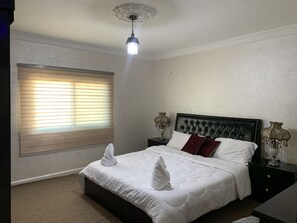 Deluxe Double Room | Free WiFi, bed sheets