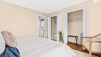 1 bedroom, iron/ironing board, free WiFi, bed sheets