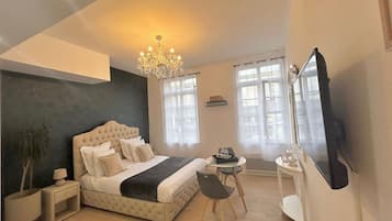 1 slaapkamer, een strijkplank/strijkijzer, gratis wifi, beddengoed