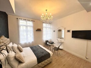 1 bedroom, iron/ironing board, free WiFi, bed sheets