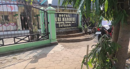 OYO 93048 Hotel Puri Mandiri