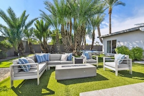 Terrace/patio - Indigo Oasis, Pool,  Sleeps 18 (Phoenix)