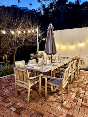 Outdoor dining