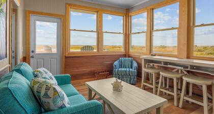 Canalfront Home w/ Private Boat Dock, Sound Access, Pool Table, and Smart TVs