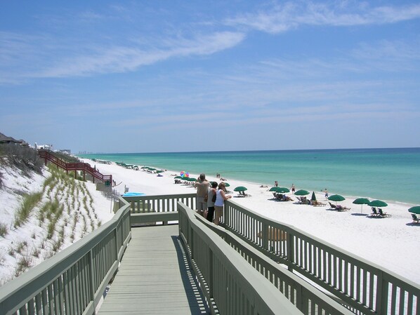 Beach nearby - Stunning Remodeled Rosemary Beach Luxury Home with/ Private Pool South 30A (Inlet Beach)