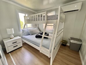 2 bedrooms, bed sheets