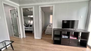 2 bedrooms, bed sheets