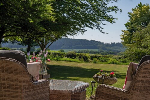 Grand Historical Villa With Stunning Garden