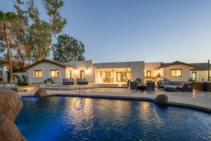 Outdoor pool, a heated pool - Charming Desert Retreat w/ pickle-ball, gym, theater & more! (Scottsdale)