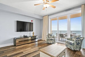 Smart TV - ☀️Gulf + Pool Views-Free Beach Service-Calypso 3-2210-Love Nest☀️ (Panama City Beach)