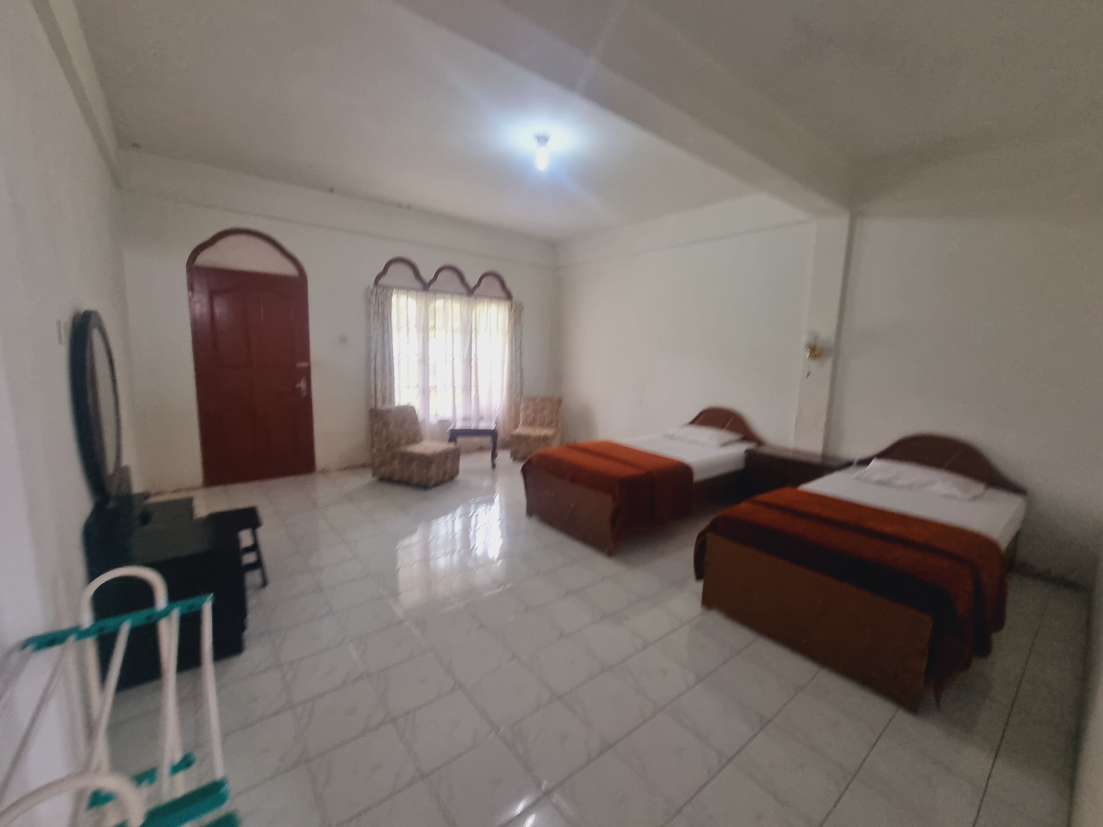 Comfort Twin Room | Laptop workspace, free WiFi, bed sheets