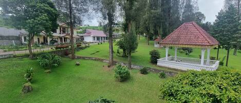 ด้านหน้าที่พัก