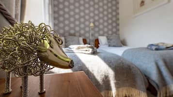 2 bedrooms, individually decorated, individually furnished, free WiFi