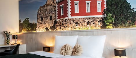 Standard Double Room with French Double Bed | Desk, laptop workspace, blackout drapes, soundproofing