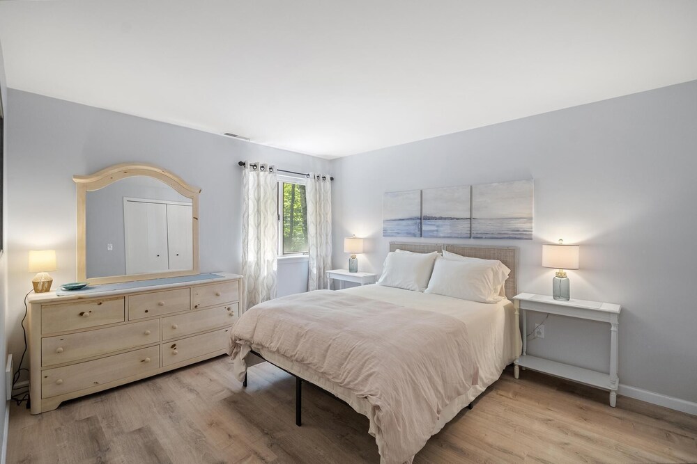 Careyover Guest HousePrivate setting, near Tunnel of Trees, close to