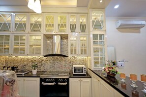 Reception - OYO 93059 Homestay Zafirah (Makassar)