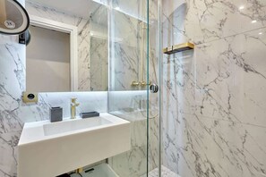 Shower, hair dryer, shampoo