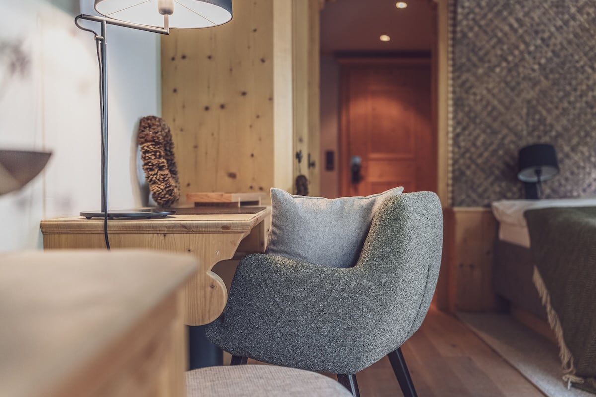 Economy Double Room | 1 bedroom, in-room safe, desk, blackout curtains