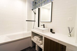 Hair dryer, towels - AmazingApartment # Le Marais# Rue Des Archives# AC (Paris)