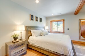 3 habitaciones, escritorio, tabla de planchar con plancha y wifi 