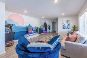 Fernseher, Videospiele, Arbeitsbereiche