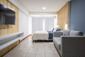 1 habitación, wifi y ropa de cama