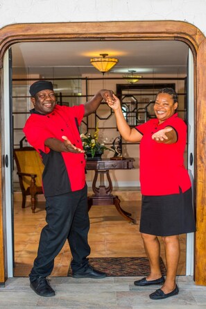 Villa | 4 bedrooms - Itti Barry Villa - Your Authentic Stay (Ocho Rios)