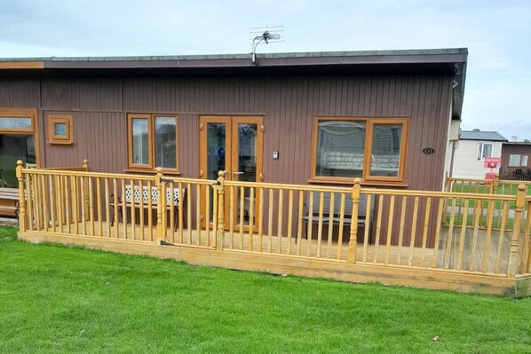 Apartment | Exterior - G1 Immaculate Holiday Retreat (Mablethorpe)