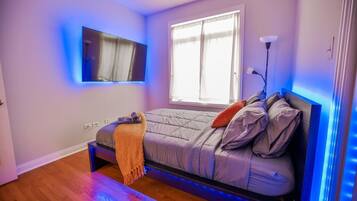3 bedrooms, desk, iron/ironing board, WiFi