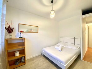 2 bedrooms, iron/ironing board, free WiFi, bed sheets