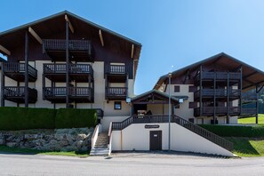Exterior - Le Névé - Two Bedroom Apartment, Sleeps 6 (Crest Voland)