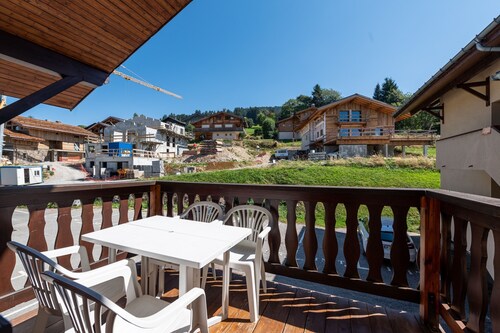 Le Névé - Two Bedroom Apartment, Sleeps 6