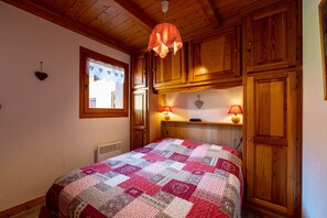 2 bedrooms, iron/ironing board, free WiFi - Le Névé - Two Bedroom Apartment, Sleeps 6 (Crest Voland)