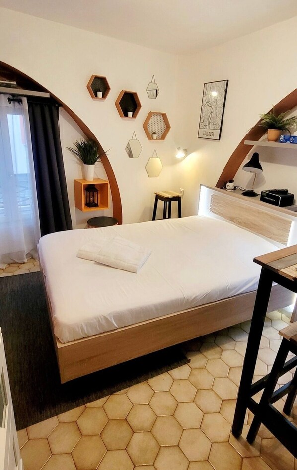 Iron/ironing board, free WiFi, bed sheets - Barberina - Studio en centre ville (Toulouse)