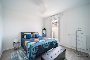 1 chambre, fer et planche à repasser, Wi-Fi gratuit, draps fournis