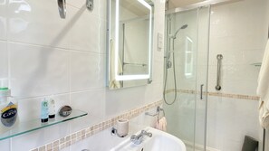 Shower - Birchcroft Hideaway (Ferndown)