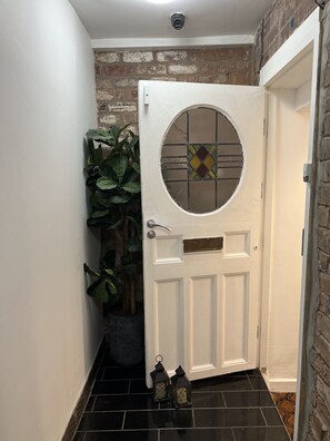 Håndklær, såpe og toalettpapir