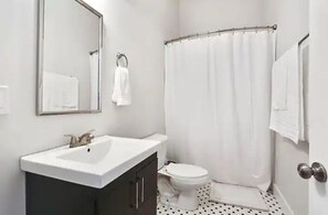 Towels, soap, shampoo, toilet paper