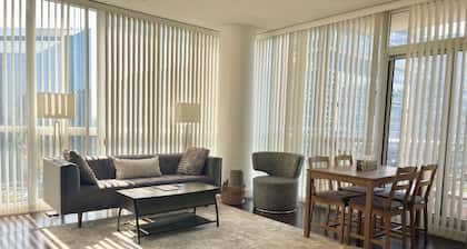 Entire Corner Unit in Prime Toronto Location. Steps from Subway, Shops & Dining