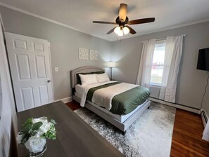 2 bedrooms, iron/ironing board, WiFi, bed sheets