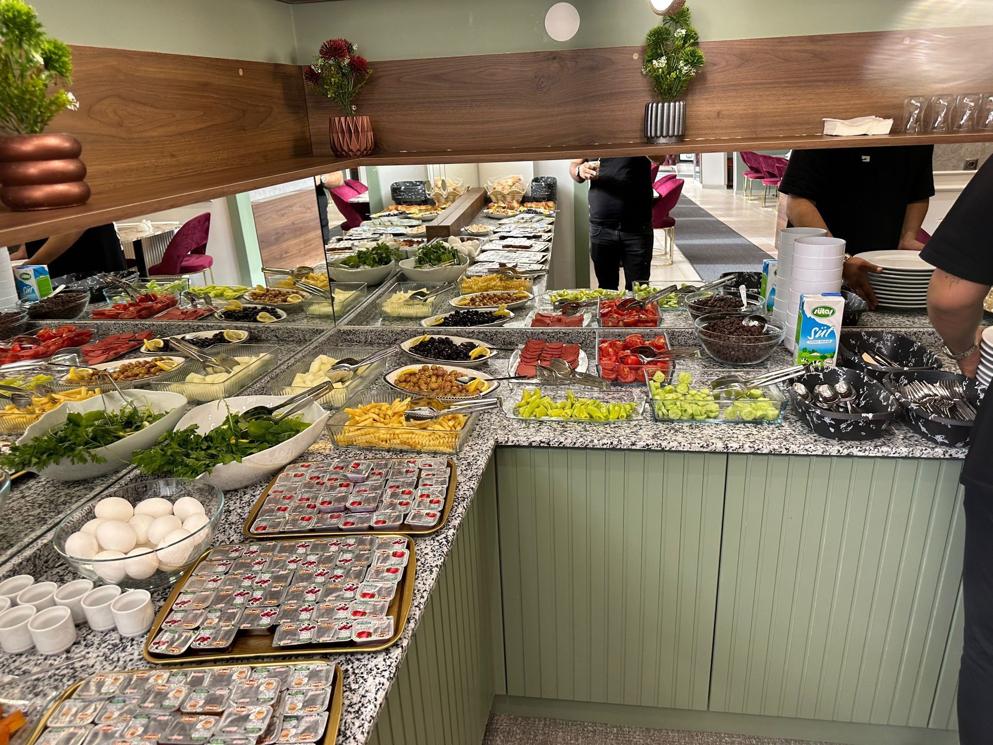 Petit déjeuner buffet compris tous les jours