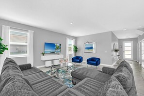 Televisión, futbolito y estéreo