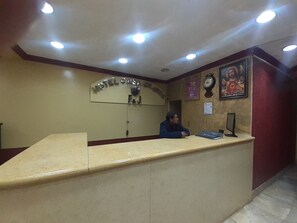 Reception - Hotel Casa Grande F&J (Potosi)