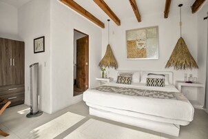 5 bedrooms, desk, laptop workspace, free WiFi